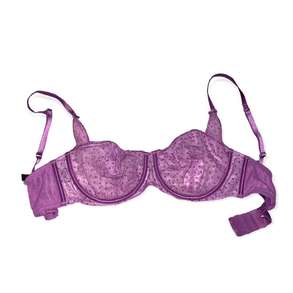 🌟2 for $25🌟 EUC Victoria’s Secret light purple polka dot balconette bra 34dd